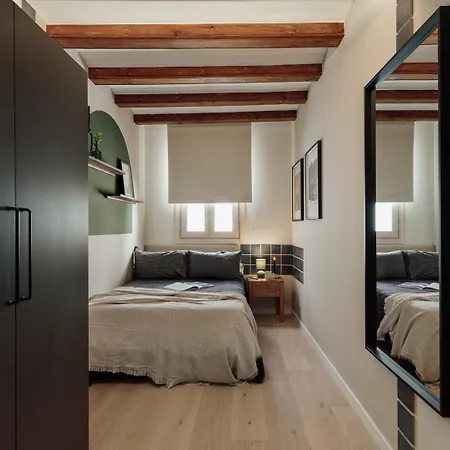 Izmit - 2 Bedrooms And Balcony In Sant Pere Barcelona