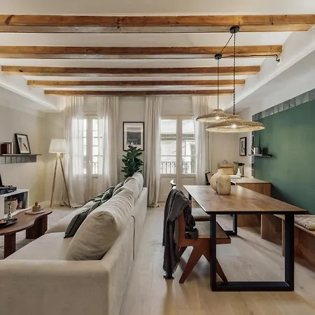 Izmit - 2 Bedrooms And Balcony In Sant Pere Barcelona